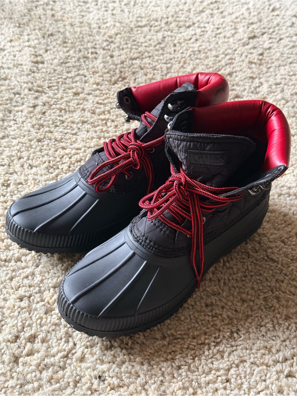 GUESS Women’s Quilted Duck Boots Black Red Waterproof Size 8 Winter